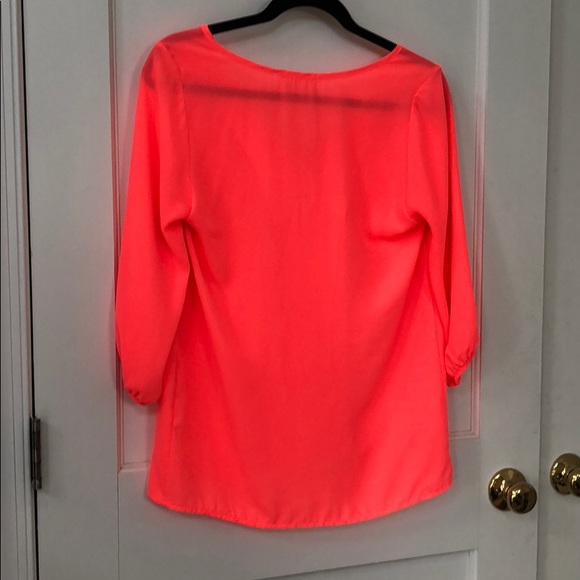 Pink blouse - Picture 2 of 2